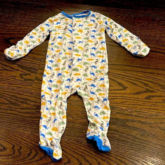 Magnetic me footie pajama - Picture 1 of 3